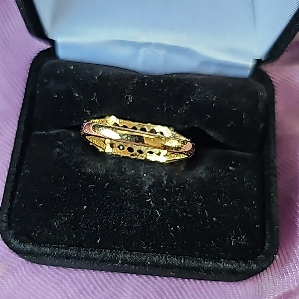 Ring - Picture 6 of 9